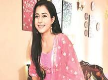 टीवी एक्ट्रेस सेजल शर्मा ने की आत्महत्या, सेजल मां का आया बयान कही ये बात...