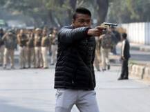 'मैं तुम्हें आजादी देता हूं'....19 साल के इस लड़के ने आखिर क्यों जामिया के प्रदर्शकारियों पर तानी बंदूक?