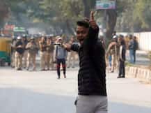 जामिया फायरिंग का यूपी कनेक्शन, गोली चलाने से पहले FB पर लिखा..'चंदन भाई ये बदला आपके लिये'