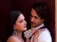 Bigg Boss 13: हिमांशी ने आसिम को इस अंदाज में विश किया Hug Day, देखें ये प्यारी तस्वीर