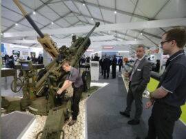 Defense expo 2020 second day Live demo of Weapons Defense Expo 2020 दूसरे दिन रिवर फ्रंट व्यू पर हुये लाइव डेमो, HAL के 'लाइट यूटिलिटी हेलीकॉप्टर' ने सबका ध्यान खींचा
