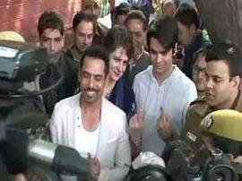 प्रियंका गांधी के बेटे रेहान वाड्रा ने पहली बार डाला वोट, कहा-दिल्ली बने वर्ल्ड क्लास सिटी Rehan vadra voted in Delhi assembly election 2020 प्रियंका गांधी के बेटे रेहान वाड्रा ने पहली बार डाला वोट, कहा-दिल्ली बने वर्ल्ड क्लास सिटी