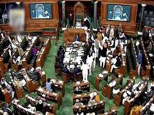आरक्षण के मुद्दे पर संसद में हंगामा, कांग्रेस ने कहा-आरक्षण खत्म करना चाहती है सरकार