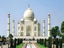 आगरा: इन वजहों से ताज देखनेवाले पर्यटकों की संख्या में आयी बड़ी कमी