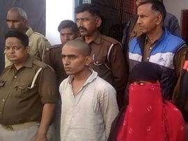 आगरा: प्रेमिका के लिए मां को उतारा था मौत के घाट, पुलिस ने बेटे और माशूका को किया गिरफ्तार आगरा: प्रेमिका के लिए मां को उतारा था मौत के घाट, पुलिस ने बेटे और माशूका को किया गिरफ्तार