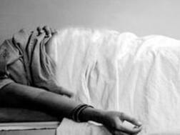 दहेज न मिलने पर भड़का पति का गुस्सा, पत्नी की हत्या के बाद किया ये काम