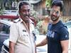 साइकिल से पीछा करने वाले की Varun Dhawan ने की पुलिस से शिकायत, फिर हुआ ऐसा- देखें वायरल वीडियो