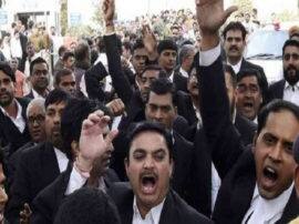 Advocate strike in Uttar pradesh...No work in Courts सुरक्षा समेत तमाम मांगों को लेकर यूपी में वकीलों की हड़ताल...साढ़े तीन लाख अधिवक्ता होंगे शामिल
