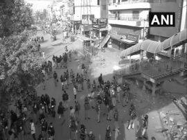 सीएए के विरोध में चल रहा चर्चित शाहीन बाग का धरना खत्म...कोरोना के बढ़ते खतरे के बाद पुलिस की बड़ी कार्रवाई Shaheen bagh CAA protest ends in Delhi...Police taken big action सीएए के विरोध में चल रहा चर्चित शाहीन बाग का धरना खत्म...कोरोना के बढ़ते खतरे के बाद पुलिस की बड़ी कार्रवाई