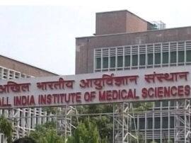  Coronavirus AIIMS resident doctors informs home minister amit shah says doctors are evicted from houses by landlords Coronavirus: डॉक्टरों और नर्सों को मकान मालिक घर से रहे निकाल, शिकायत मिलने पर अमित शाह ने लिया ये एक्शन