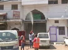 Coronavirus जिस मस्जिद में दस दिनों तक छिपे थे इंडोनेशियाई जमाती, उसे अब किया जा रहा है सेनेटाइज़