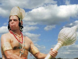 Bollywood Trending Dara Singh Hanuman role play at the age of 60 Ramayan को देखने से पहले लोग करने लगे थे टीवी की पूजा, 60 साल की उम्र में बने थे हनुमान दारा सिंह