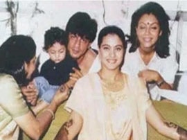 Shahrukh Khan arrived with his family on Kajol's mehndi, 21 years ago this couple looked like this काजोल की मेहंदी पर अपने परिवार संग पहुंचे थे शाहरुख खान, 21 साल पहले ऐसा दिखता था ये कपल