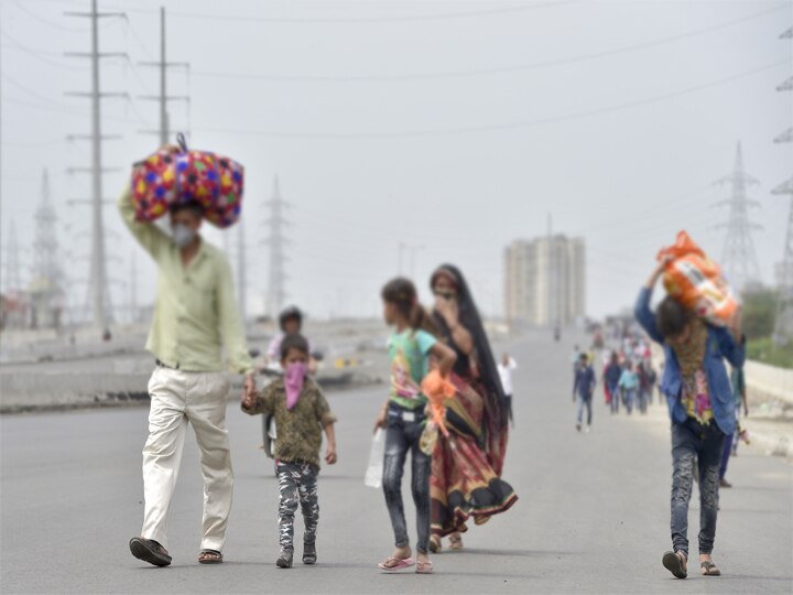 These picture from Noida show different story नोएडा: बहुत कुछ हकीकत बयां करती उत्तर प्रदेश की सबसे हाईटेक सिटी की ये तस्वीरें