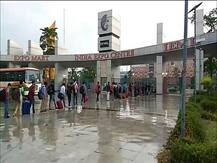 नोएडा: इंडिया एक्सपो मार्ट से 51 बसों में सोशल डिस्टेंसिंग का पालन करते हुए अपने घरों को रवाना हुए 1180 छात्र,