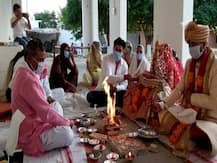कौशांबी में बिन बारात के हुई अनोखी शादी, दूल्हा- दुल्हन ने मास्क लगाकर लिए सात फेरे