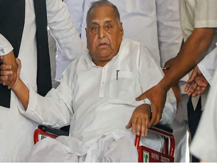 Samajwadi Party Leader Mulayam Singh Yadav Admitted In Medanta ...