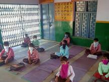 Aligarh News: Lockdown में खुलवा दिए स्कूल, फिर बोले कंफ्यूजन हो गया... बेसिक शिक्षा विभाग के अधिकारियों की बड़ी लापरवाही आई सामने