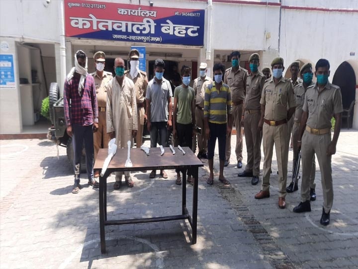 Police arrest five accused after encounter in saharanpur सहारनपुर: डकैती के योजना बना रहे बदमाशों की पुलिस से मुठभेड़, पांच गिरफ्तार
