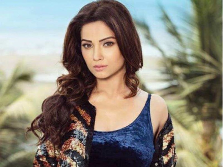 TV Actress Adaa khann reaction on Vidyut Jammwal not just friend comment अदा खान ने विद्युत जामवाल के 'नॉट जस्ट फ्रेंड्स' कमेंट पर दी अपनी प्रतिक्रिया