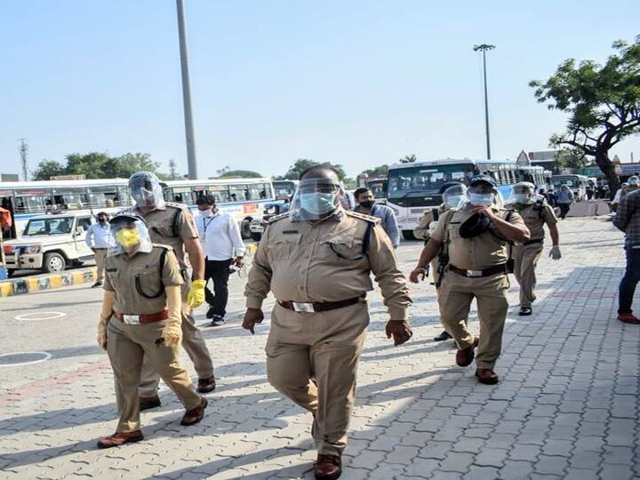 11074 migrants arrived in Haridwar by special trains sent home except 8 people from UP स्पेशल ट्रेनों से हरिद्वार पहुंचे 11074 प्रवासी, यूपी के 8 लोगों को छोड़ सभी को भेजा गया घर