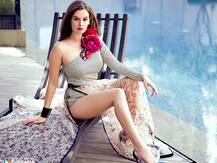 लोग मुझे आज भी 'सनी सनी' गर्ल के रूप में पहचानते हैं : एवलिन शर्मा