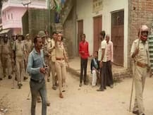 आगरा पुलिस की बर्बरता, हेलमेट न लगाने पर व्यवसायी को बेरहमी से पीटा