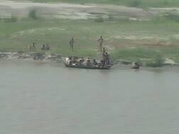 पिता ने दोस्त संग मिलकर तीन बेटियों को नदी में फेंका, 20 दिन पहले मुंबई से लौटा था आरोपी