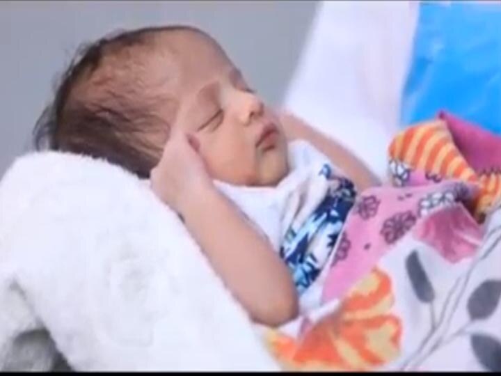 11 days Baby overcome with corona disease in Noida