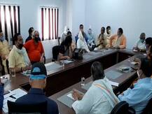 मथुरा में 8 जून से मंदिरों के खुलने पर सस्पेंस, प्रशासन के साथ बैठक में नहीं निकला नतीजा