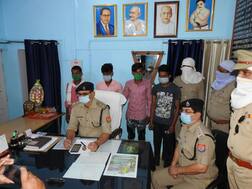 अमरोहा: नशे की आदत ने बनाया नाबालिगों को वाहन चोर, चार गिरफ्तार, 10 बाइक बरामद