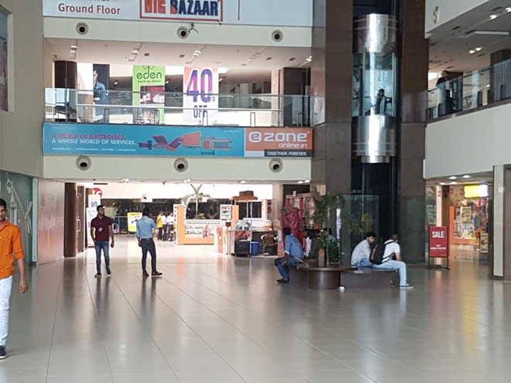 यूपी में कल से खुल जाएंगे मंदिर, मॉल्स और रेस्टोरेंट, इन गाइडलाइंस का रखना होगा ध्यान UP Government issue guideline for Religious places, Shopping malls यूपी में कल से खुल जाएंगे मंदिर, मॉल्स और रेस्टोरेंट, इन गाइडलाइंस का रखना होगा ध्यान