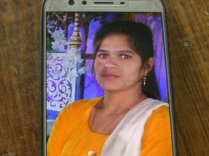 Reena of Farrukhabad was working in Prayagraj in the name of Anamika प्रयागराज में अनामिका के नाम पर फर्रुखाबाद की रीना कर रही थी नौकरी, इस बड़े राज से उठा पर्दा