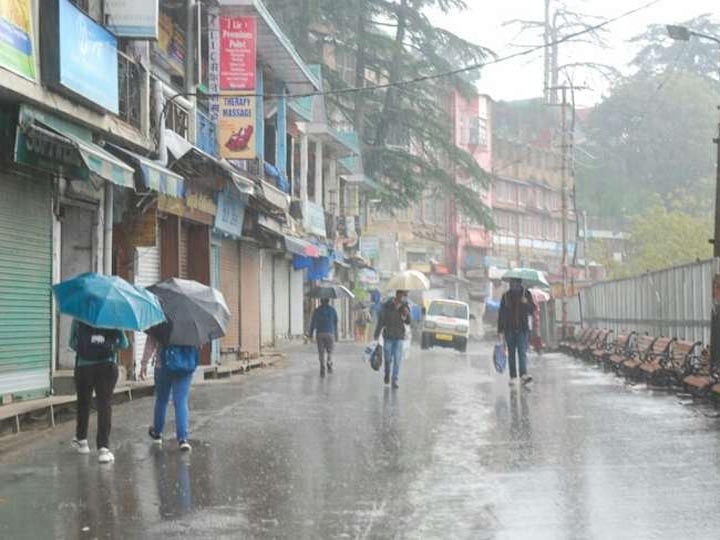 Pre monsoon rain in Uttar pradesh big relief for people यूपी में लोगों को मिली भीषण उमस से राहत, लखनऊ समेत कई जिलों में प्री मानसून बारिश