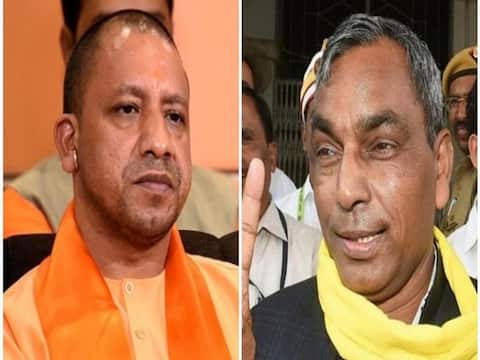 प्रयागराज SSP के तबादले पर यूपी में सियासत गरमाई, विपक्षी पार्टियों ने सरकार को घेरा प्रयागराज SSP के तबादले पर यूपी में सियासत गरमाई, विपक्षी पार्टियों ने सरकार को घेरा