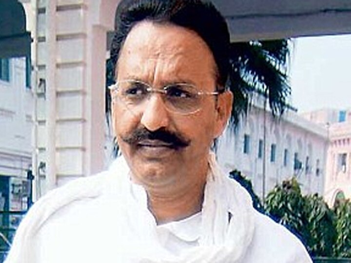 Mau police arrested two accused of illegal recovery gang of Bahubali Mukhtar Ansari reward on 11 fugitives UP: बाहुबली मु्ख्तार अंसारी के अवैध वसूली गैंग पर मऊ पुलिस की बड़ी कार्रवाई, दो गिरफ्तार, 11 भगोड़ों पर 25-25 हजार का इनाम घोषित