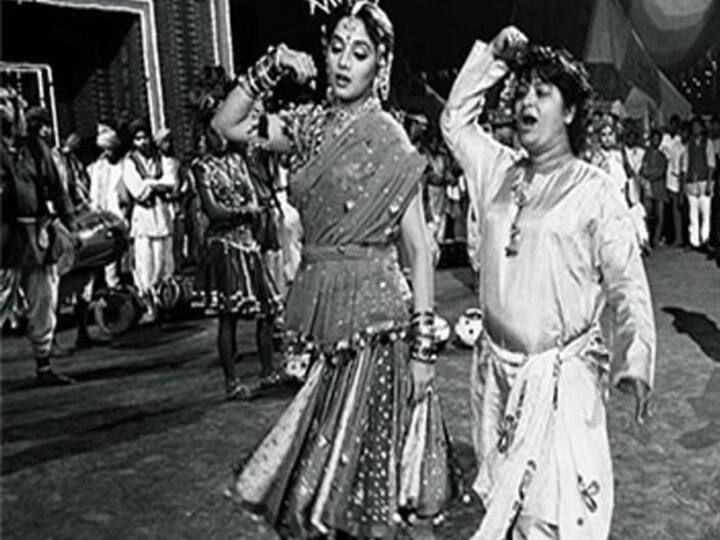 Celebs mourn the death of Saroj Khan सरोज खान के निधन पर सेलिब्रिटियों ने जताया शोक